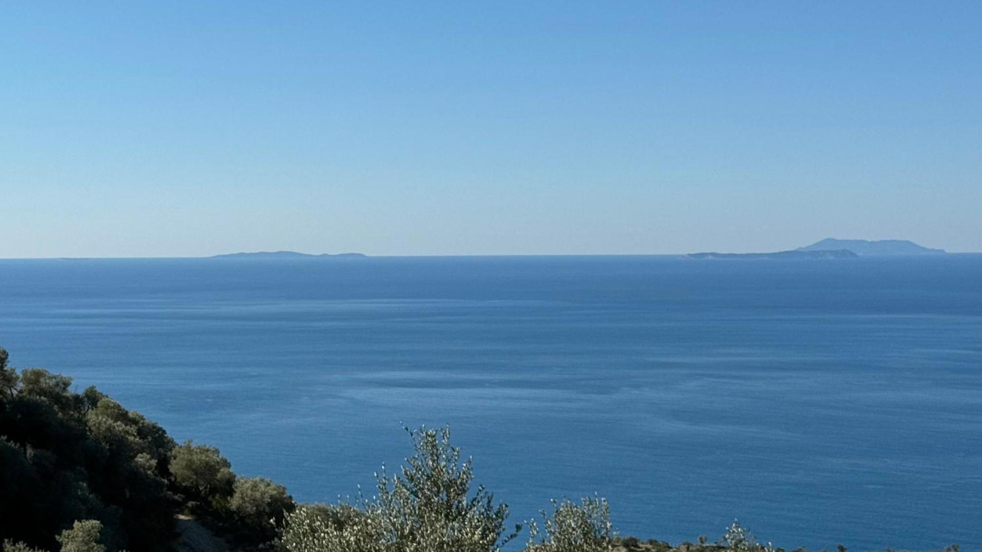 Sea View Luxury Apartment Vlorë